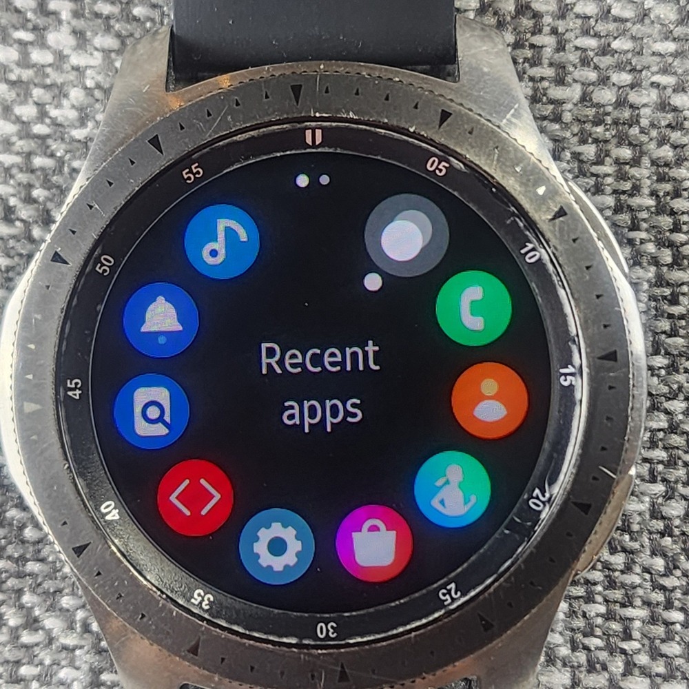 Samsung Mens Galaxy Watch 46mm Silver Smartwatch SM-R800 Bluetooth